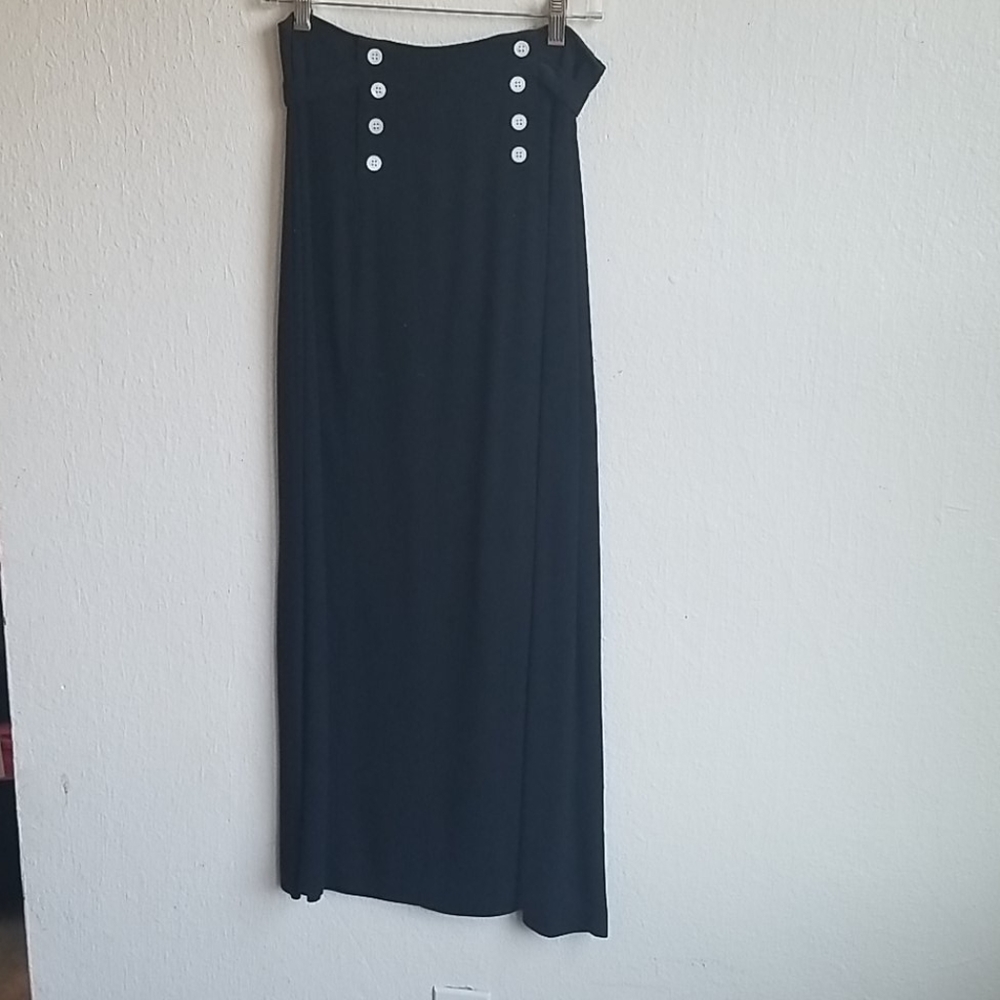 Black midi skirt